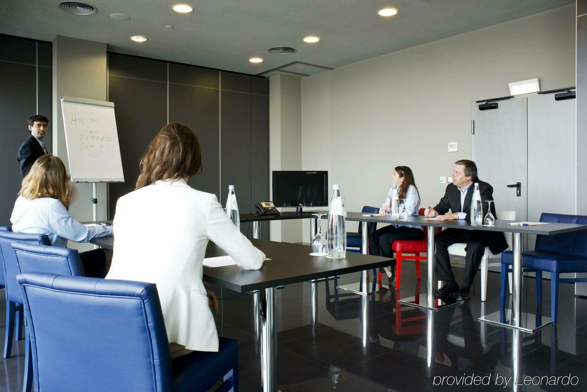 Express Lisbon Alfragide By Ihg