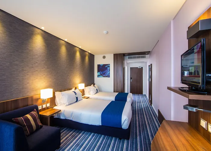 Holiday Inn Express Lisbon Alfragide By Ihg