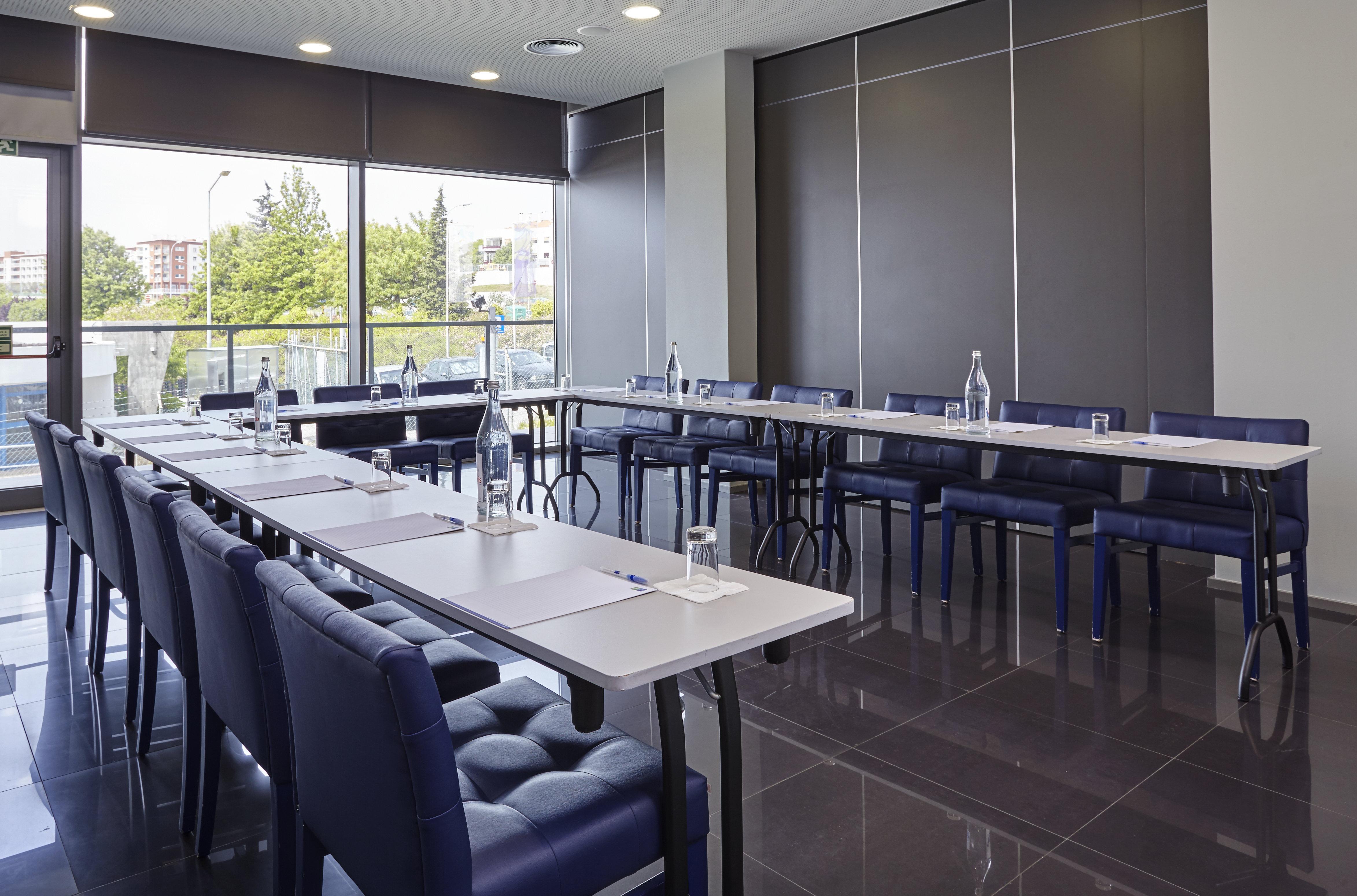 Express Lisbon Alfragide By Ihg Hotel