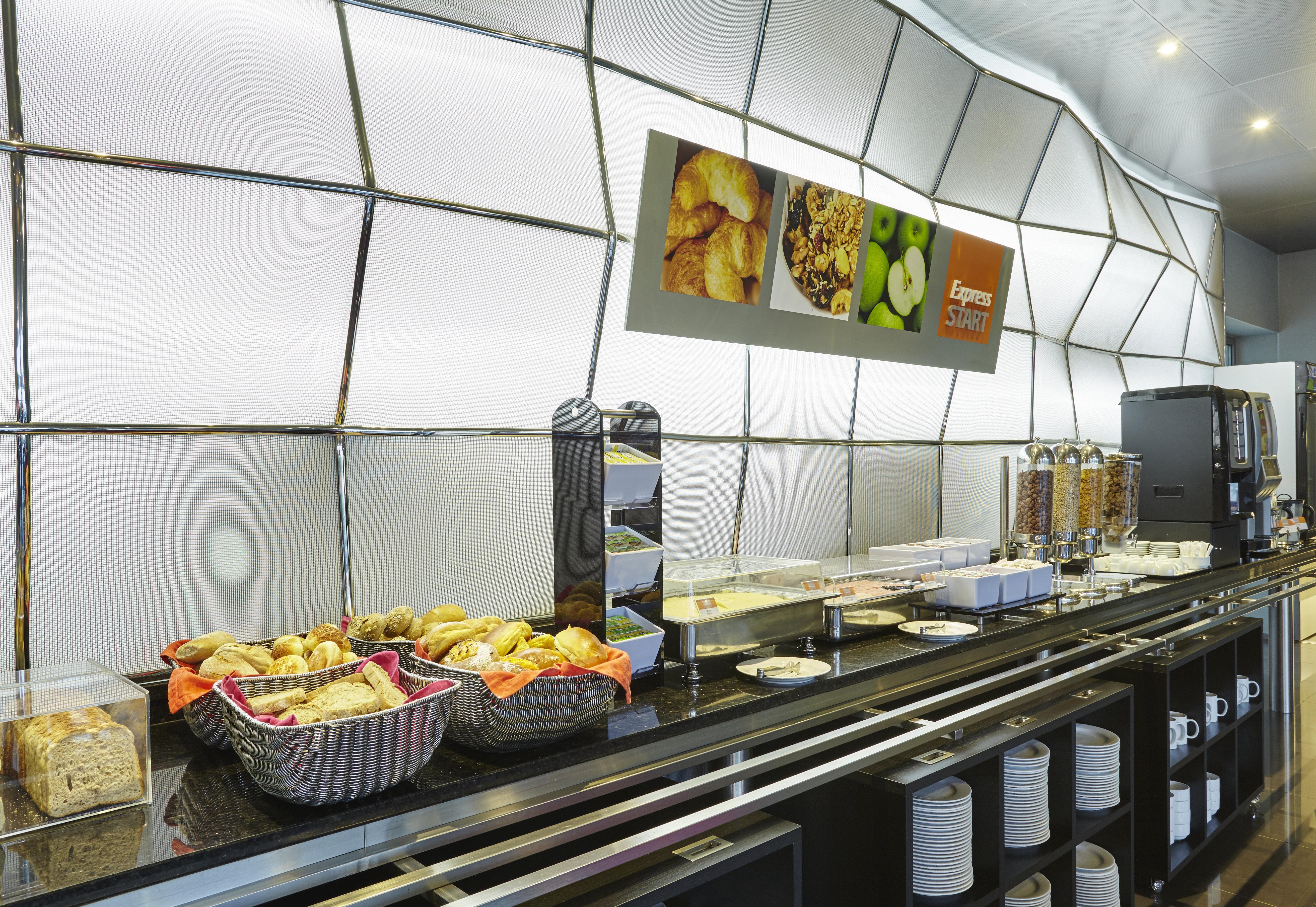 Express Lisbon Alfragide By Ihg 3*