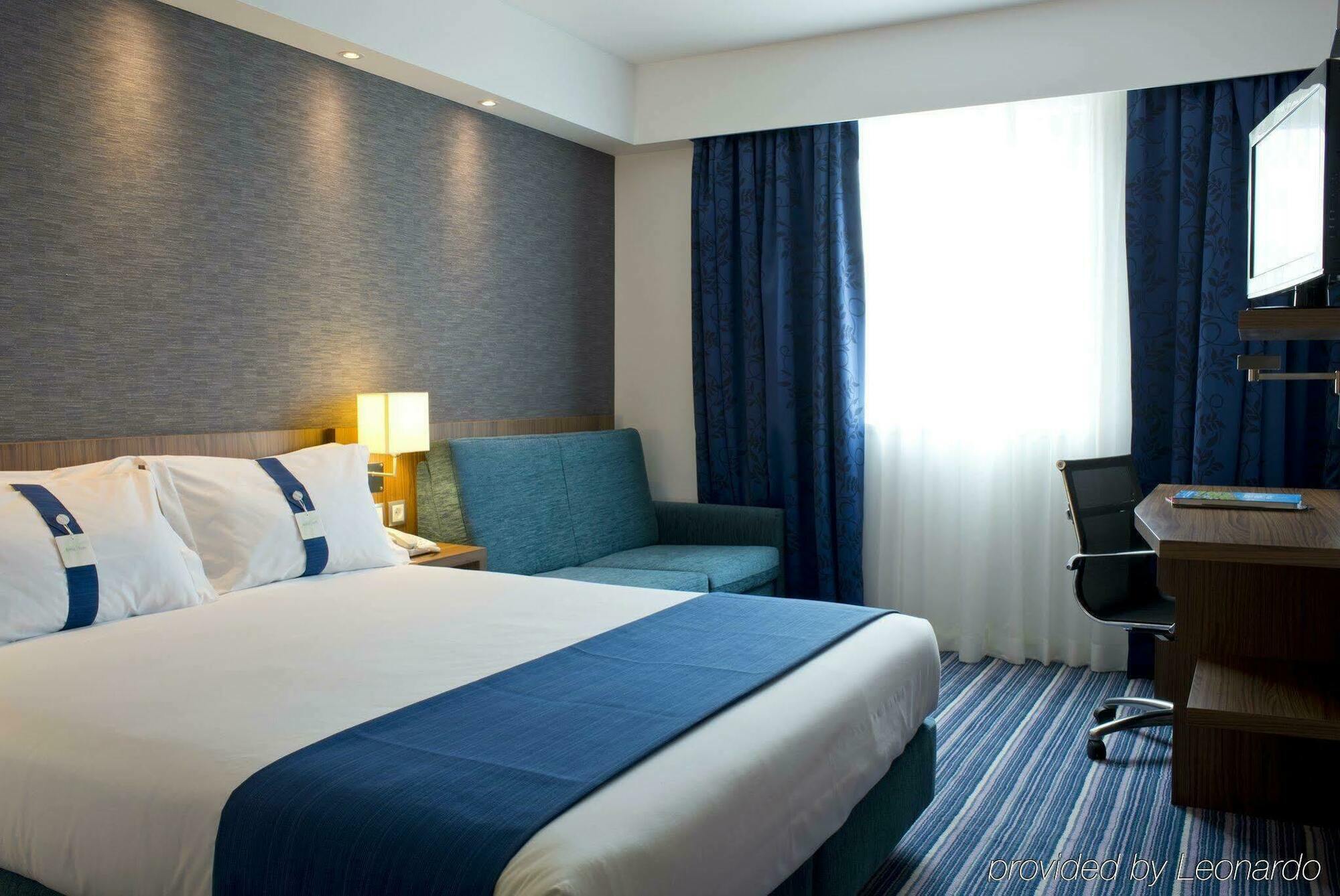 Hotel Express Lisbon Alfragide By Ihg
